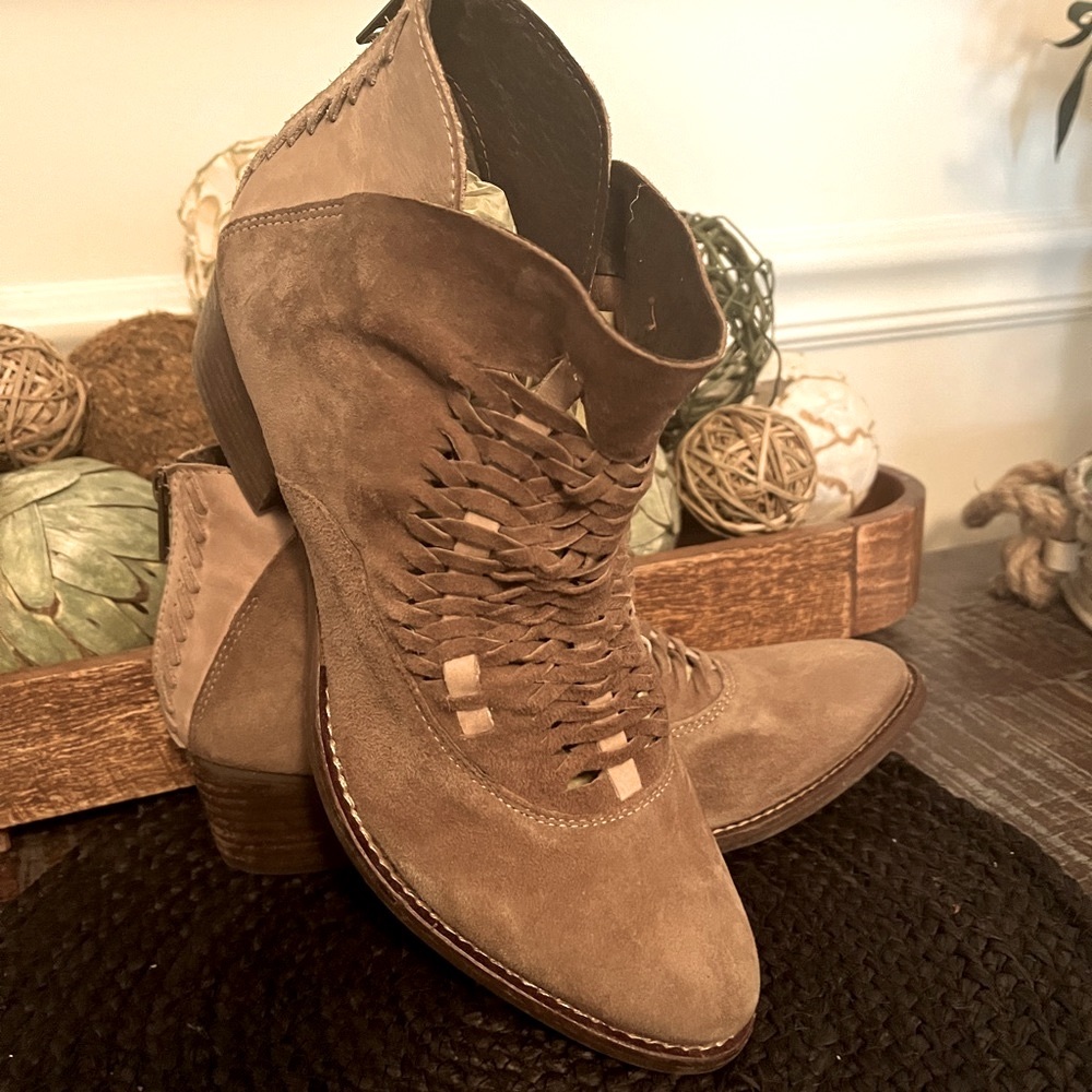 🚩Rebels Suede Leather Ankle Boots